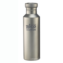 Qualitativ hochwertige Titan Sport-Flasche 700ml